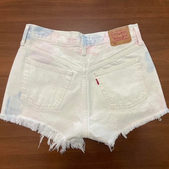 Levi’s 501 White Tie-Dye Cutoff Shorts – Size W28 - Picture 2 of 8